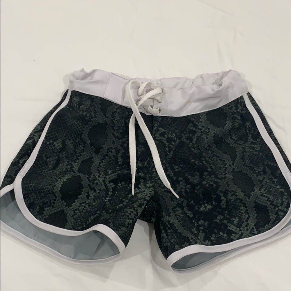 Acacia M python worn kids small stain